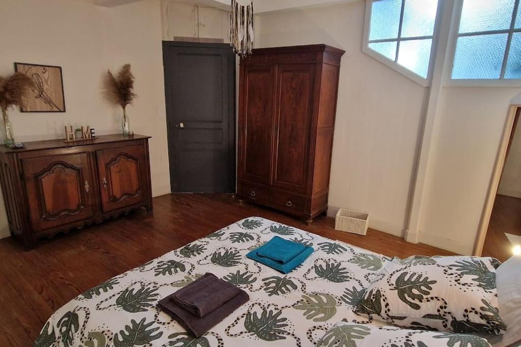 Appartement Dans Maison De Ville - 4 Personnes Oloron-Sainte-Marie Zewnętrze zdjęcie
