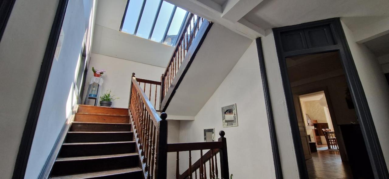 Appartement Dans Maison De Ville - 4 Personnes Oloron-Sainte-Marie Zewnętrze zdjęcie